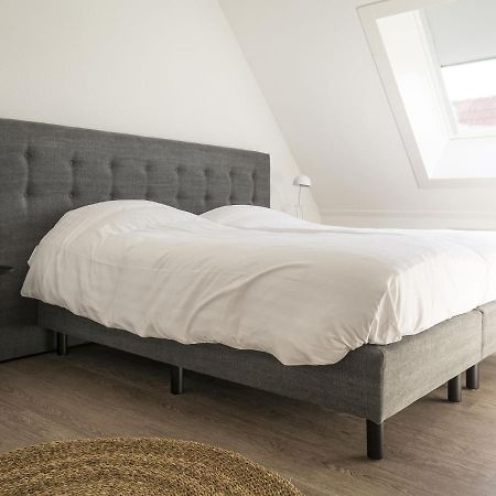 Spacious Farmhouse in De Cocksdorp with Private Terrace Buitenkant foto